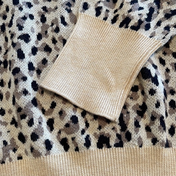 🎲 NWT Who What Wear Shadow Leopard Print Sweater - Picture 5 of 7